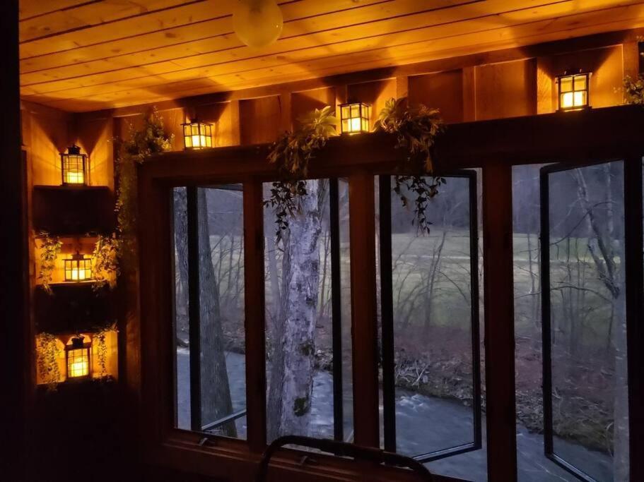 マギー・バレー J.Creek Retreat, Creekside Townhouse +1 Car Garageヴィラ エクステリア 写真