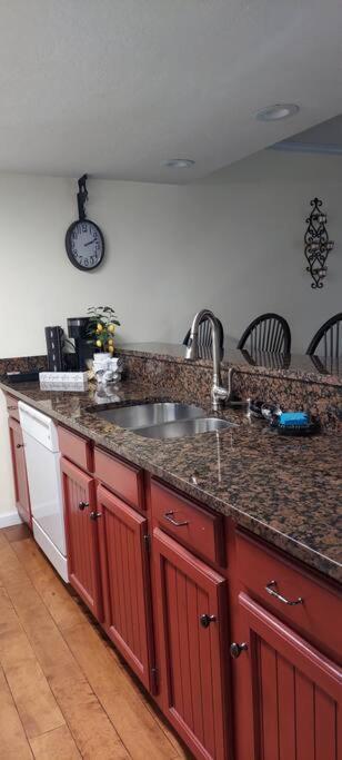 マギー・バレー J.Creek Retreat, Creekside Townhouse +1 Car Garageヴィラ エクステリア 写真